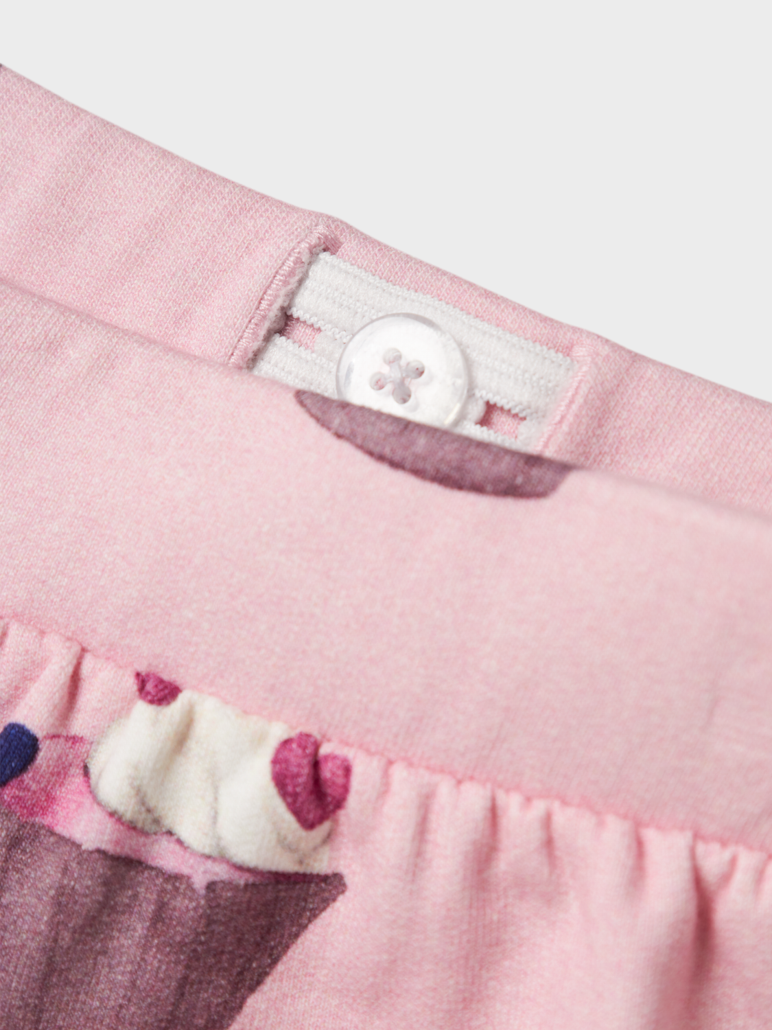 model_shot-front_full